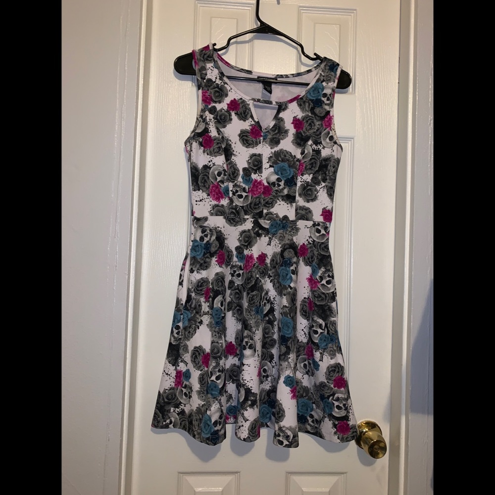 Small Hot Topic Floral Dress